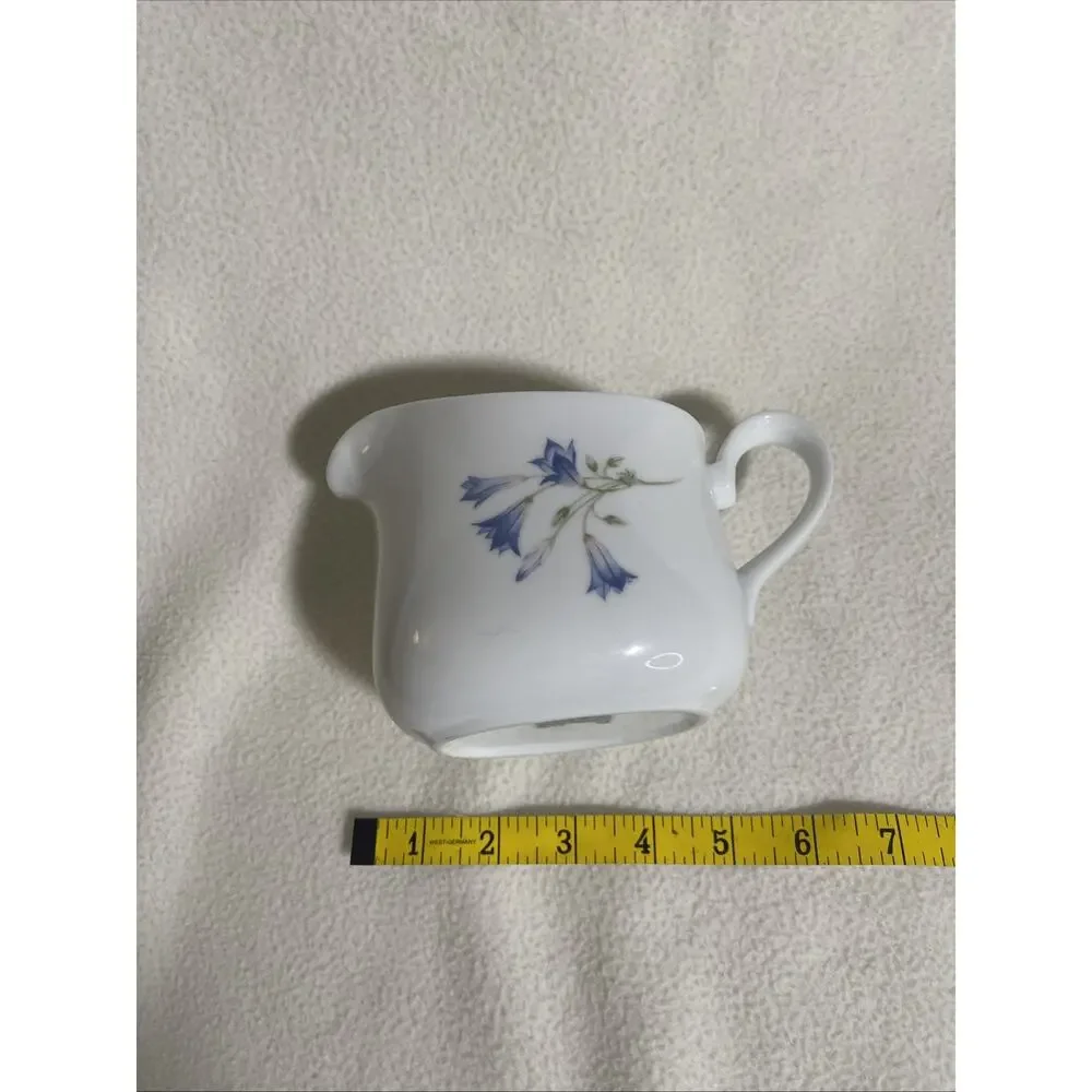 Beautiful Corning Blue Dusk Flower Designed Handled Gravy Boat